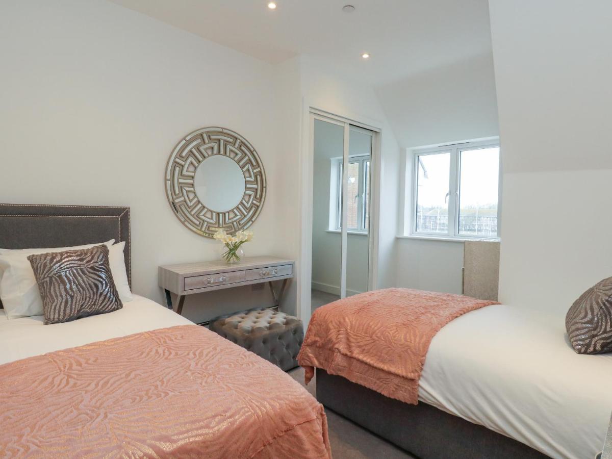 Apartmán Harbourside Haven Penthouse 1 Weymouth Exteriér fotografie